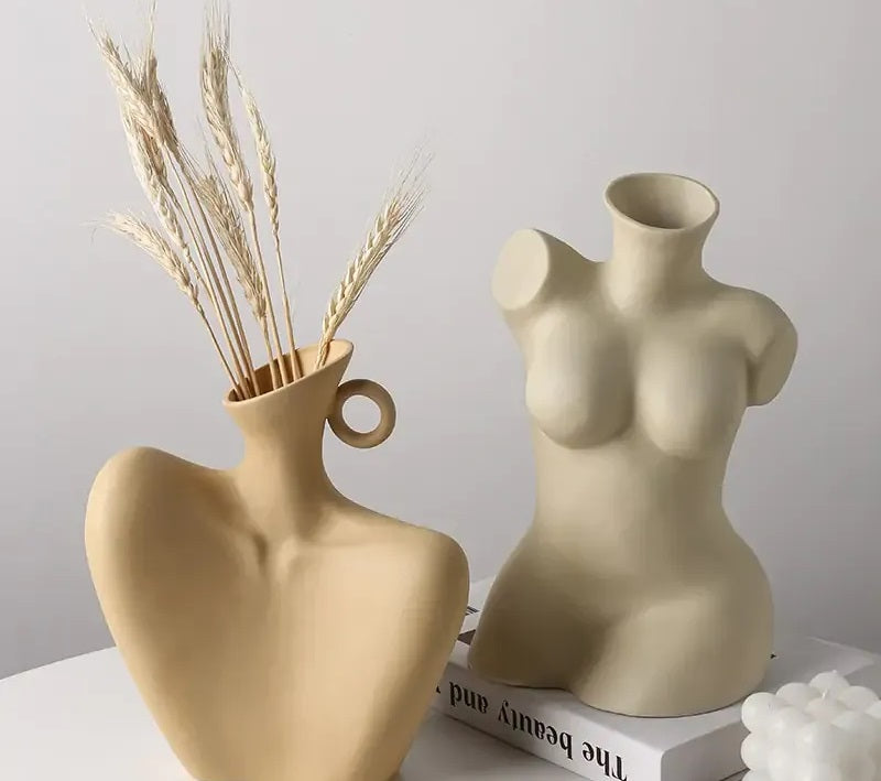 How to Use a Sculpture Vase to Elevate Your Space
