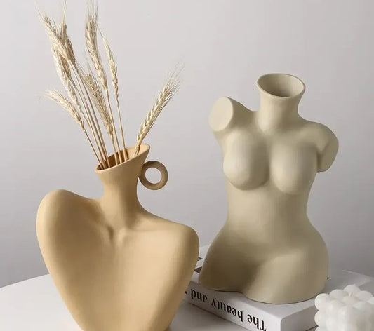 How to Use a Sculpture Vase to Elevate Your Space